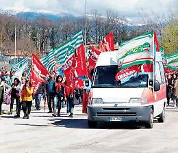 Pulizia nelle scuole, i sindacati chiedono di assegnare la gara