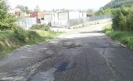 Via per Casamari dissestata. Quando guidare è un vero incubo