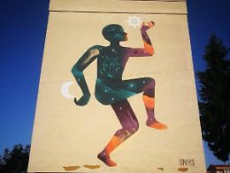 Le birre locali di Di Palma diventano street art, domani una nuova opera