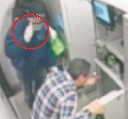 Banca svaligiata, colgo grosso grazie al vigilante infedele