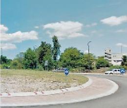 Rotatorie della discordia sulla provinciale: quattro professionisti nei guai