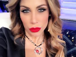 Paola Caruso, bikini super hot ad appena 42 giorni dal parto