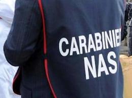 Casa di riposo nella sua abitazione: scoperta, offre mazzetta ai carabinieri