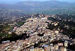 Anagni, fuoriuscita di liquami in centro: Natalia chiede soluzioni ad Acea