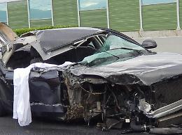 Ancora sangue sull'A1: auto contro tir, l'incidente è mortale