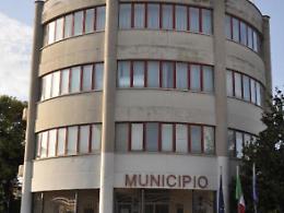 Pignataro, concessioni cimiteriali: scoppia il caos in Comune