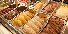 Ladre di gelato rubano due vaschette: giovani rom nei guai per... golosità