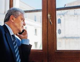 Inchiesta sui condoni facili, indagato il sindaco Morini: le reazioni
