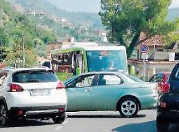 Incidenti a catena: due schianti a distanza di poche ore, 4 i veicoli coinvolti