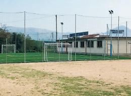 Un campetto dedicato all'amata moglie scomparsa: la speciale donazione