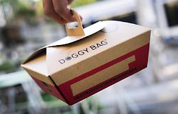 Gli avanzi dei banchetti? Con la doggy bag me li porto a casa. La nuova moda