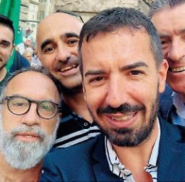 "No al governo delle poltrone": l'urlo della piazza sovranista