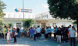 Biomedica chiusa, i lavoratori sulle barricate: ieri assemblea dei sindacati