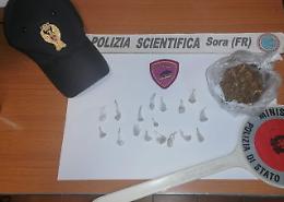 Con la droga in casa e nel borsello: pusher 52enne già rimesso in libertà