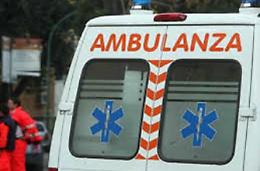 Si uccide sparandosi, ma prima ferisce la badante. Giallo sull'accaduto