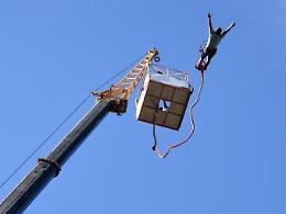 Bungee jumping: ultime ore per usufruire degli sconti. Prenota oggi