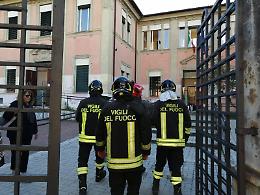 Paura a scuola, individuata la causa dell'allarme. Domani lezioni regolari