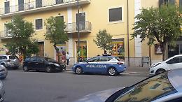 Trovata in casa con un taglio alla gola: è giallo. Indagini in corso