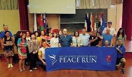 Peace Run 2019 fa tappa al “Medaglia d'Oro”: l'accoglienza di studenti e docenti