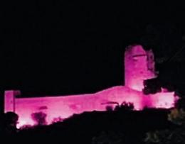 Ottobre mese della prevenzione: la Rocca Janula s'illumina di rosa