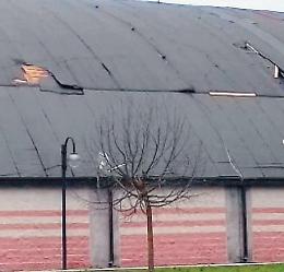 Acqua nel palasport, adesso si corre ai ripari: è necessario intervenire subito