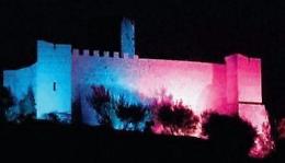 Perdita perinatale: la Rocca Janula s'illumina di rosa e azzurro