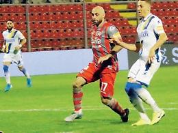 Frosinone - Cremonese: i ciociari allungano la striscia positiva