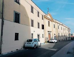 Arrivano gli immigrati. E scoppia il caso: "I locali non sono agibili"