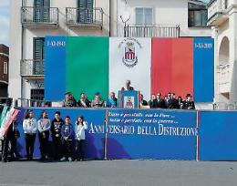 Pontecorvo, la città commemora la distruzione ma i giovani preferiscono i bar