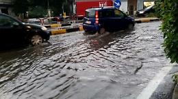 Maltempo, scatta una nuova allerta meteo: in arrivo nubifragi, grandine e vento
