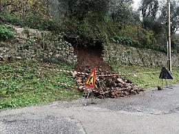 Sora, la montagna continua a franare in località San Rocco: cede un muretto