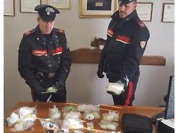Spaccio, arresto convalidato per la cuoca. Si continua a scavare