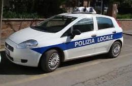 Scoperta una carrozzeria abusiva. Multe salate per il titolare