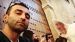 Attesa per il rientro della salma di Enrico: dolore e sconcerto in città