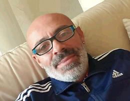 Travolto e ucciso da un furgone: tanti i dubbi nella morte di Massimo Palumbo