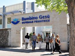 Bimbo precipitato da otto metri: scongiurato il pericolo di vita