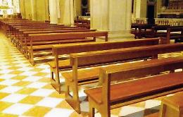 I genitori a messa o niente catechismo per i figli: le precisazioni del parroco