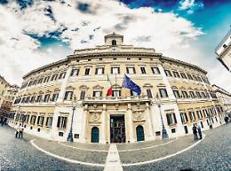 Le dichiarazioni dei redditi dei parlamentari ciociari: ecco quanto guadagnano