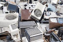 Rifiuti, continua il viaggio dell'isola ecologica itinerante