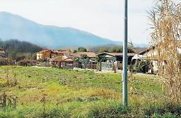 Case svaligiate, banda di ladri semina il terrore: caccia ai malviventi