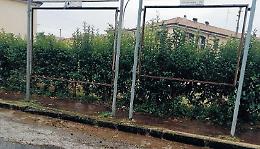 Sora, tabelloni distrutti dal vento: non c'è spazio per i necrologi