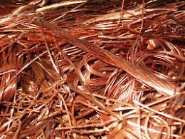 L'oro rosso va...a ruba: sorpresi due ladri con 45 kg di rame
