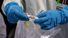 Coronavirus, coniugi in quarantena domiciliare: "Noi abbandonati da tutti"