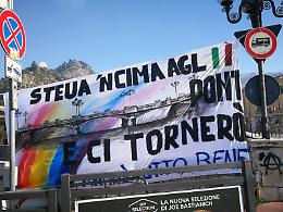 Sora, uno striscione sul ponte-simbolo della città: "Torneremo tutti qui"