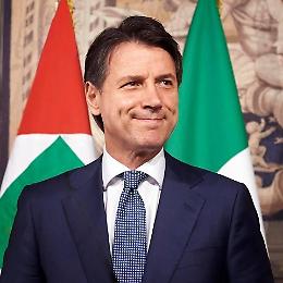 Emergenza Coronavirus, l'Italia chiude. Ma c'è chi resterà aperto: ecco l'elenco