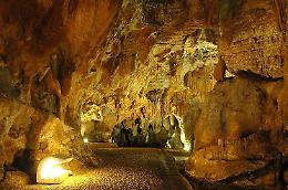 Il Covid affonda il turismo. Grotte di Pastena: riapertura fortemente a rischio