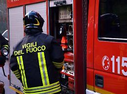 Esplode canna fumaria di un termocamino: boato scatena il panico nel quartiere