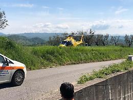 Si ribalta con il trattore, resta ferito un uomo: elitrasportato in codice rosso
