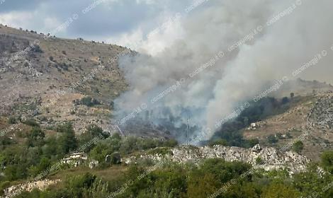 Incendio tra Vicalvi e Atina