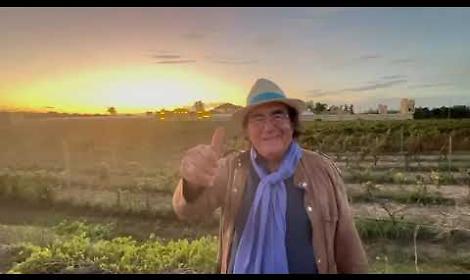 Tradizioni e festa dell'uva. Il messaggio speciale di Al Bano alla comunit&agrave;